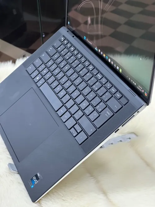 DELL XPS 9530 4K OLED I9 13900H 32GO 1TO SSD NVIDIA GEFORCE RTX4070 8GO GDDR6 4K OLED TACTILE 