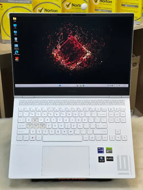 HP OMEN TRANSCEND 16-U0XXX I9 13900HX 16GO 1TO SSD NVIDIA GEFORCE RTX4060 8GO