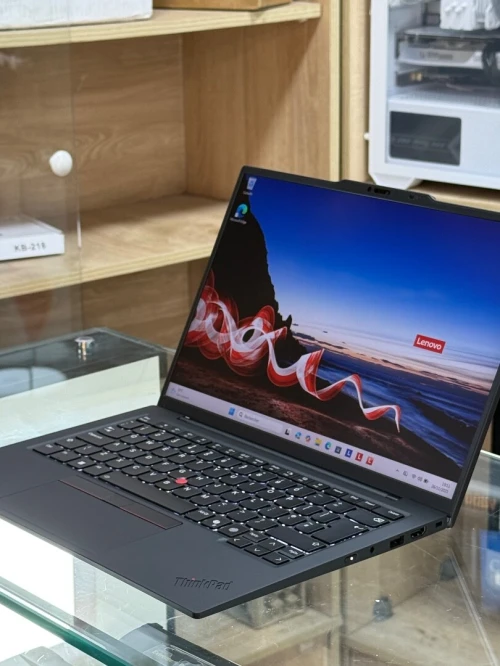 LENOVO THINKPAD X1 CARBON GEN 13 AURA EDITION ULTRA 7 EVO 258V 32GO 2TO SSD TACTILE
