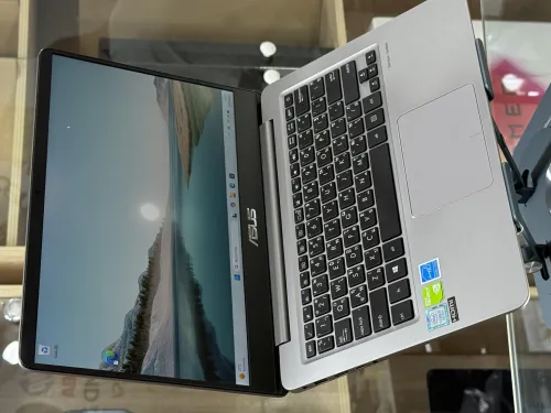 ASUS ZENBOOK 14 UX410UFR I7 8550U 8GO 128GO SSD + 1TO HDD NVIDIA GEFORCE MX130 2GO 