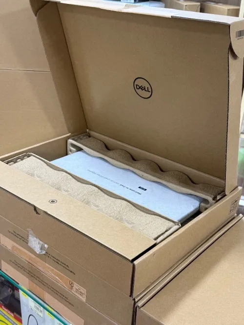 DELL VOSTRO 15 3530 I3 1305U 8GO 512GO SSD NEUF SOUS EMBALLAGE