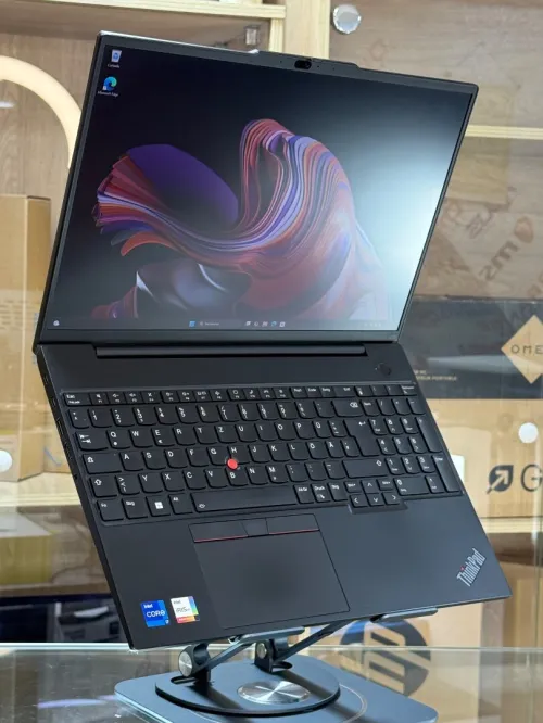 LENOVO THINKPAD E16 I7 1355U 16GO 1TO SSD NVME 