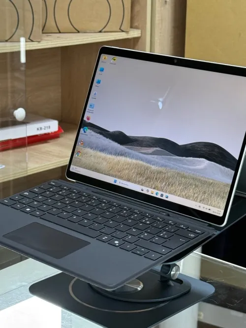 SURFACE PRO 10 ULTRA 7 165U 16GO 256GO SSD NVME TACTILE + STYLET