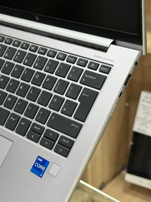 HP ZBOOK FIREFLY 14 G10 I7 1355U 16GO DDR5 512GO SSD NVME NVIDIA RTX500 4GO GDDR6