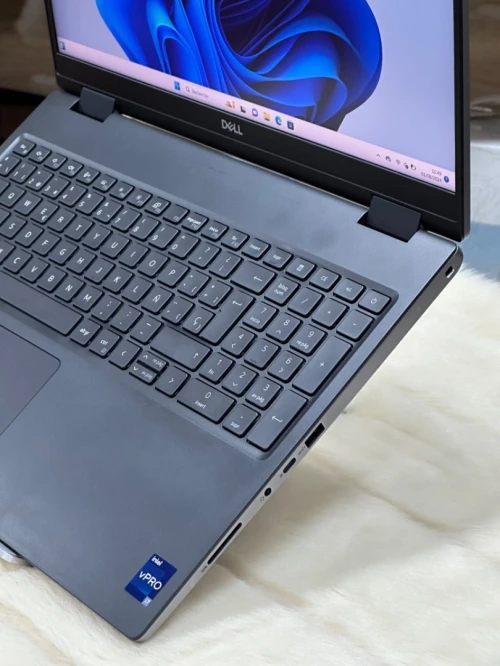 DELL PRECISION 7670 I7 VPRO 12850HX 32GO 512GO SSD NVIDIA RTX A1000 4GO GDDR6