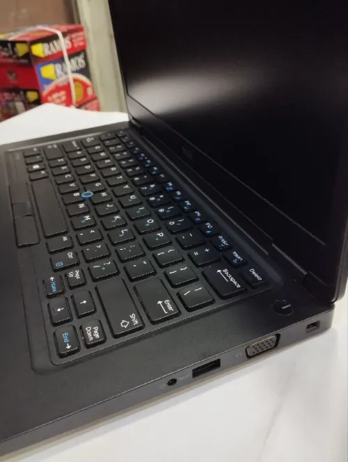 DELL latitude 5490