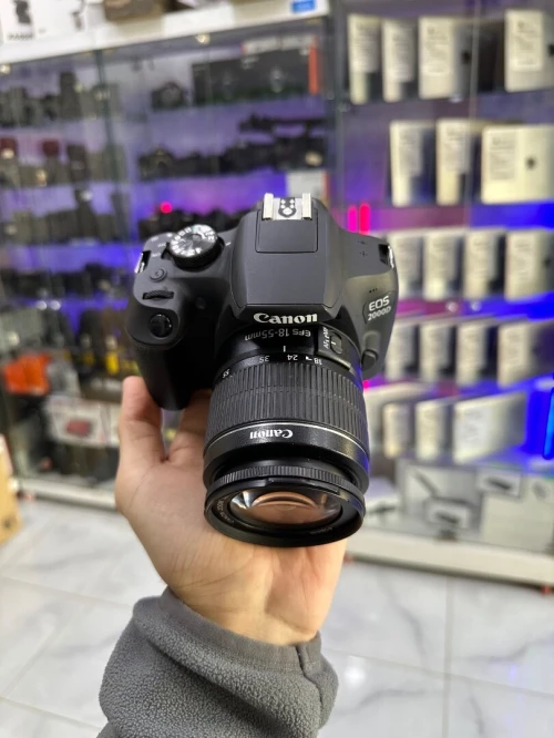 Canon EOS 2000D & 18-55mm III 10/10