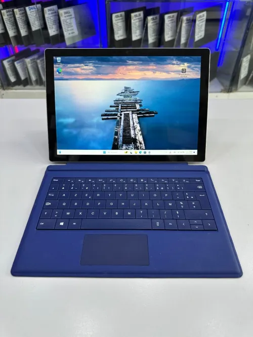 Microsoft Surface Pro 4 i5-7éme 4GB 128GB 13,3" FHD Détachable Tactile