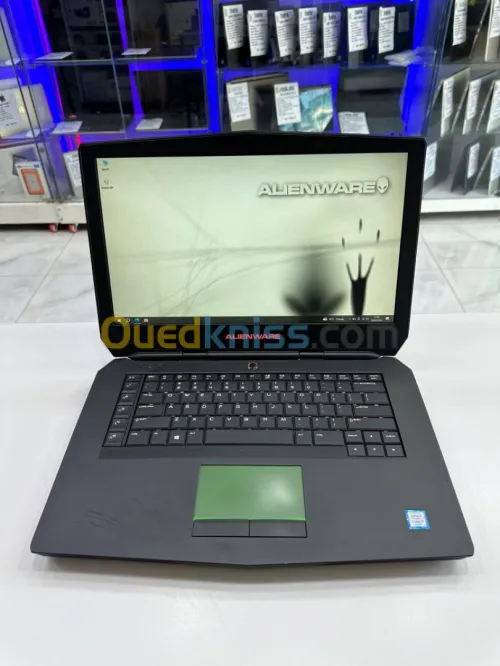 Dell ALIENWARE 15 R2 i7-6éme HQ 16GB Ram GTX 970M 