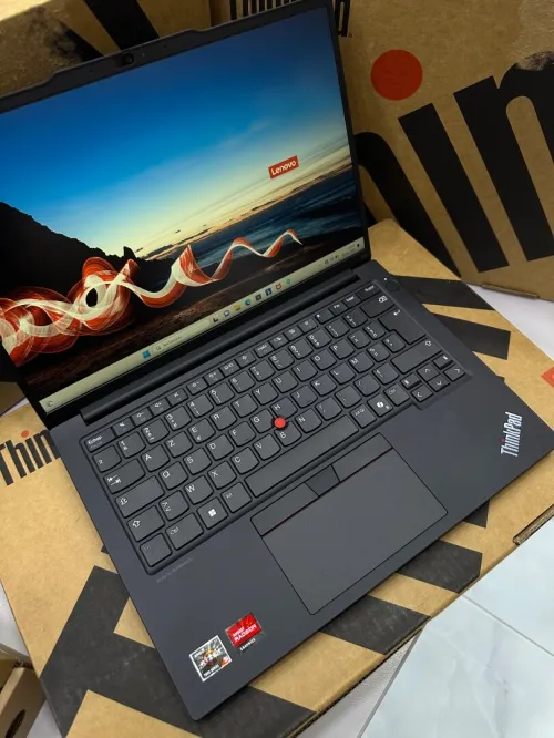 Lenovo ThinkPad E14 Ryzen 5 7535U 16GB 512GB 14" AZERTY NEUF SOUS EMBALLAGE