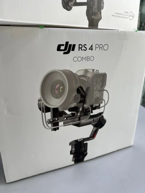 DJI Ronin RS4 PRO COMBO Stabilisateur Camera