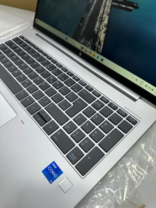 HP EliteBook 860 G10 i5 1335U 16GB DDR5 512GB SSD 16" NEUF SOUS EMBALLAGE