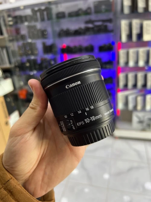 Objectif Canon EF-S 10-18mm f/4.5-5.6 IS STM