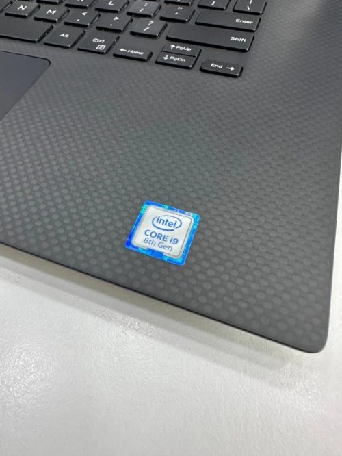DELL Precision 5530 Processeur i9-8éme 16GB 512GB 15" Quadro P2000 4GB