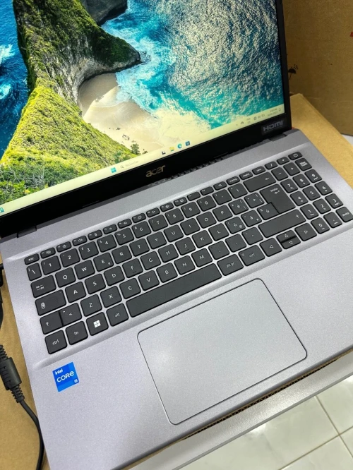 acer EXTENSA 15 215-55 i5-1235U 8GB RAM 512GB SSD 15.6" NEUF SOUS EMBALLAGE