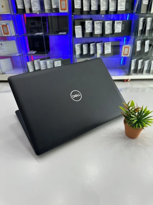Dell INSPIRON 3793 i7-10em 16GB 512GB SSD 1TB HDD Nvidia MX230 17" 