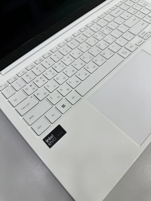 SAMSUNG GALAXYBOOK 15 PRO ULTRA5 16GB RAM 256GB SSD+512GB SSD +OLED 15,6"
