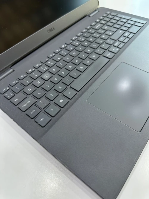 DELL Vostro 15 3500 I5 8GB RAM 512GB SSD +NVIDIA 15,6"