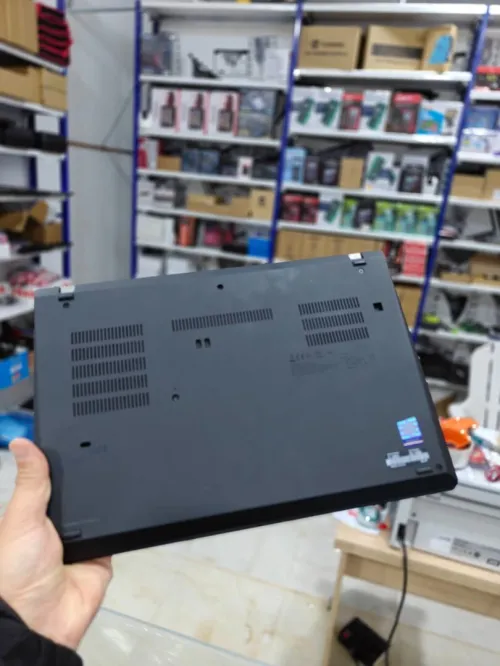 Lenovo Thinkpad T14 i5 10eme Génération Ram 16Go SSD 256Go NVME . WIFI 6 .ECRAN 14"FHD