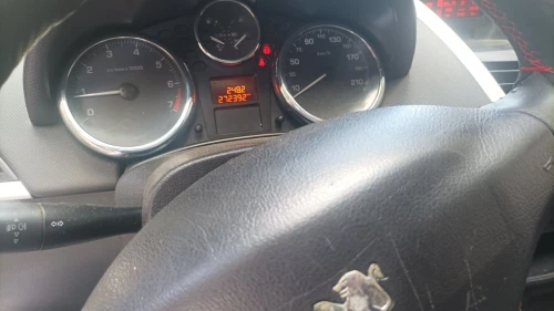 Peugeot 207 2012 Fennec