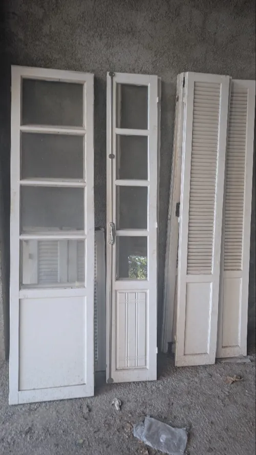 Lot fenêtres porte fenêtre et volets en Bois 