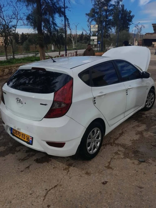 Hyundai Accent RB  4 portes 2013 Accent RB  4 portes