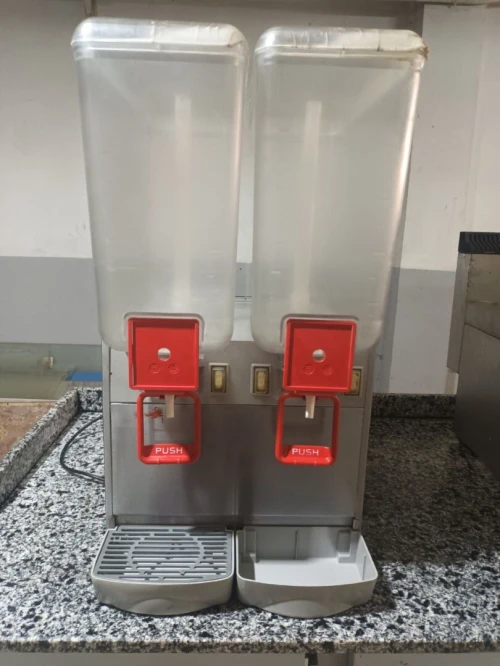 Machine à jus ugolini 2 bac