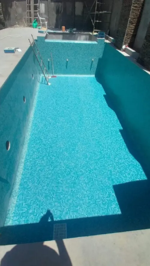 Construction des piscines مسابح