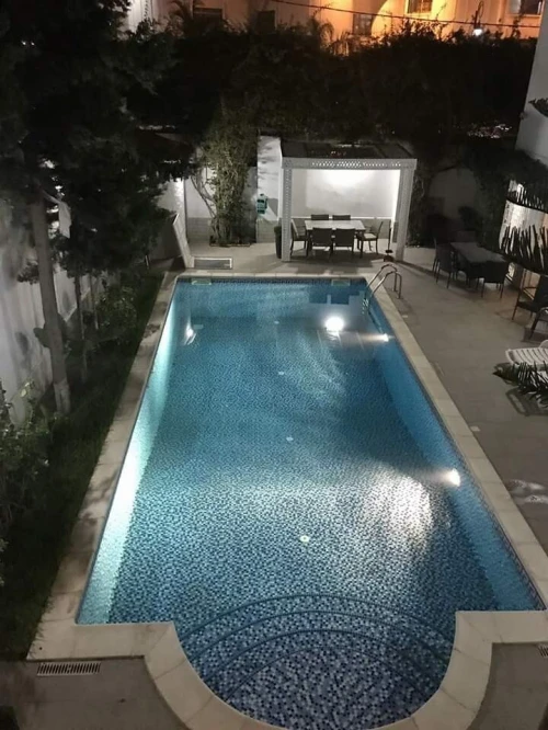 Construction des piscines مسابح