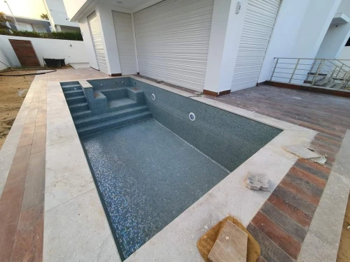CONSTRUCTION DES PISCINES