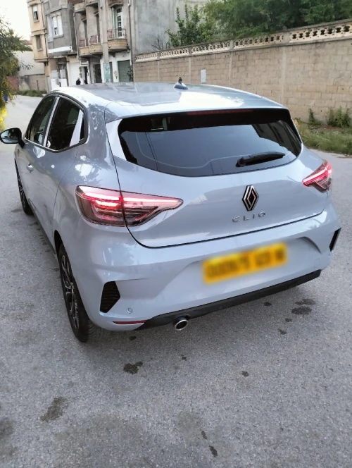 Renault Clio 5  2023 Evolution