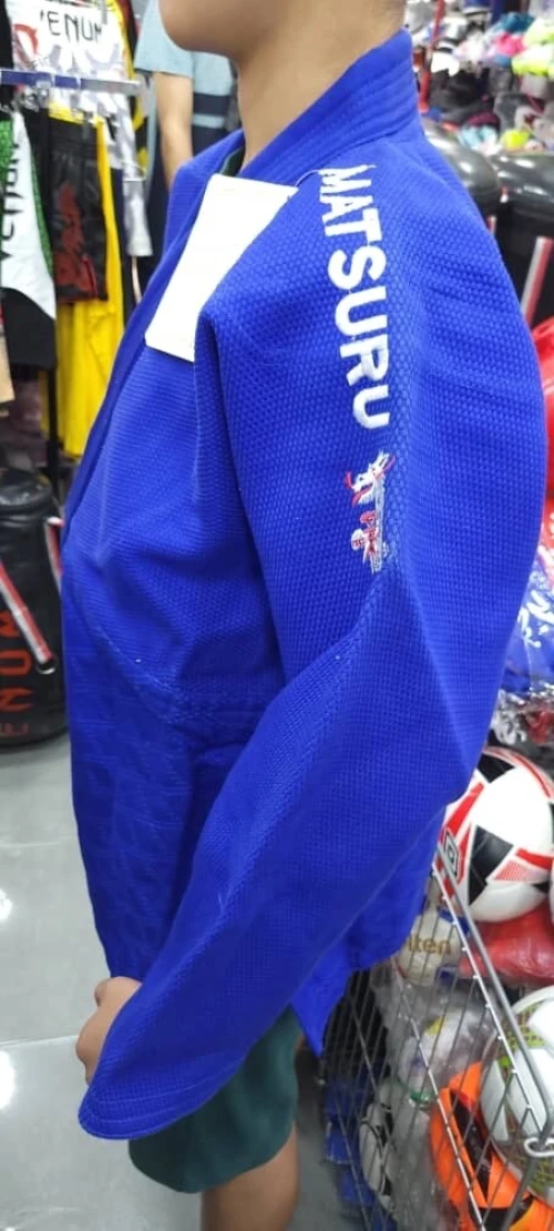Kimono Judo matsuru compétition super qualité 900 grammes0