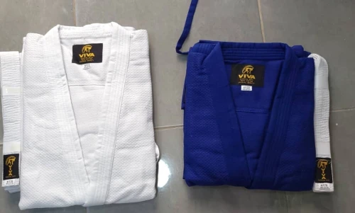 Kimono Judo super qualité importation   Kyn ga3 les tailles seghar w kbar