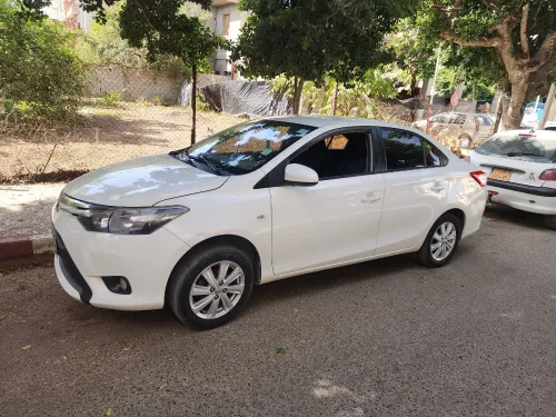 Toyota Yaris 2014 Lounge CVT