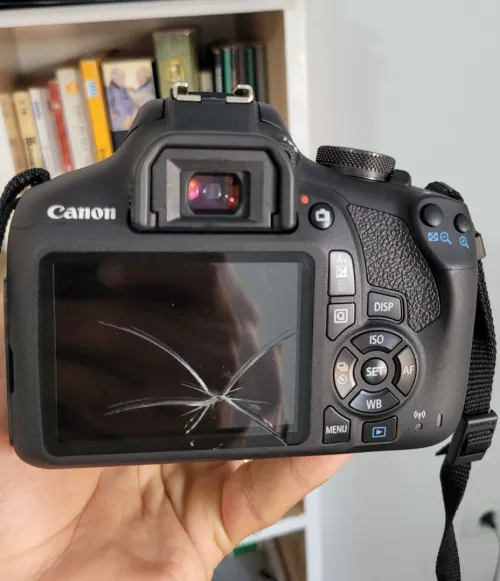 Appareil photo canon 2000d 