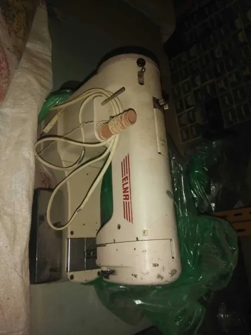 Lot de machine a coudre industriel 