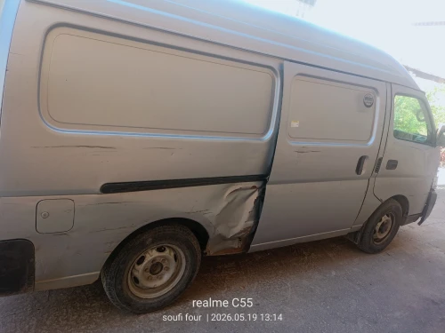 Nissan Urvan 2005