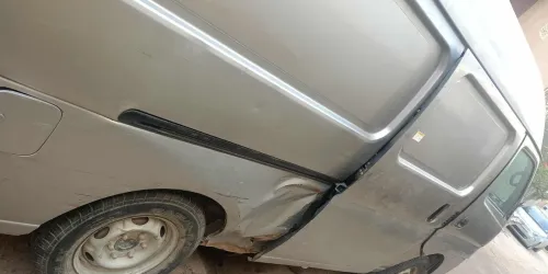 Nissan Urvan 2005