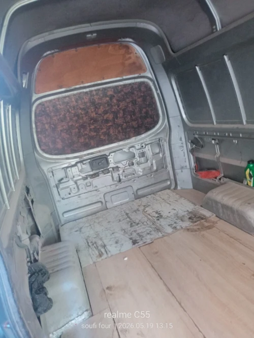Nissan Urvan 2005