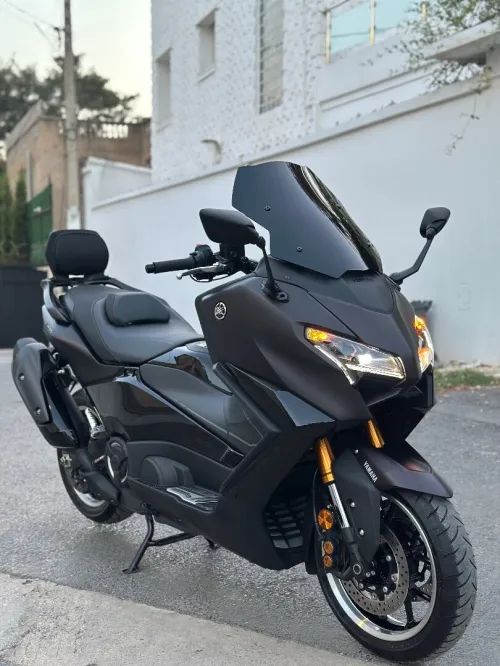 Yamaha Tmax 563 2025