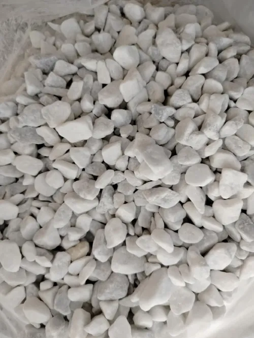Gravier décoration للتزيين  Gravier de marbre . Sac   blanc   حصى رخامي  للحدائق والمنازل،