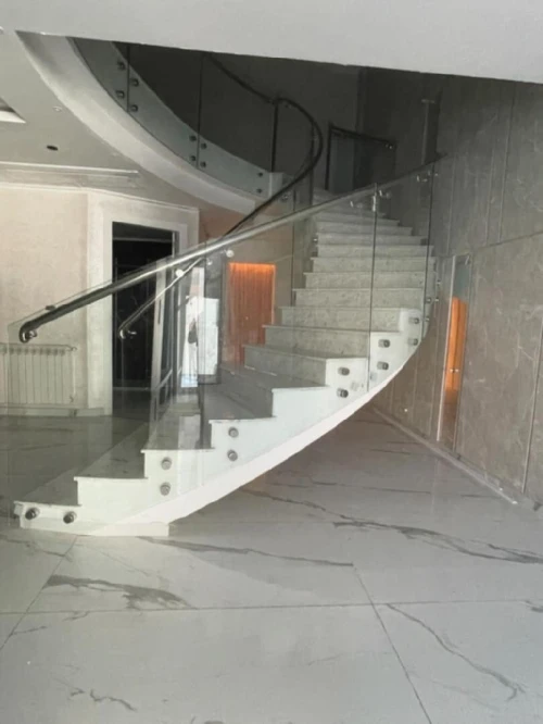 Rempe d'escalier inox