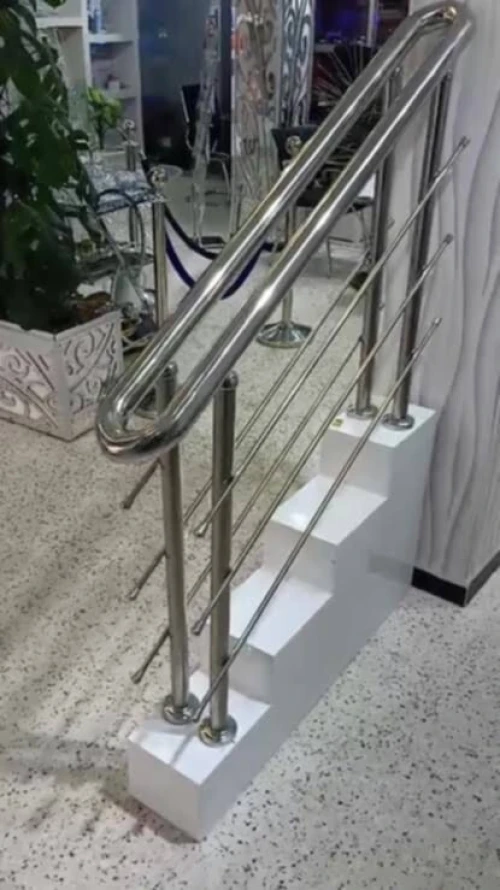 Rempe d'escalier inox