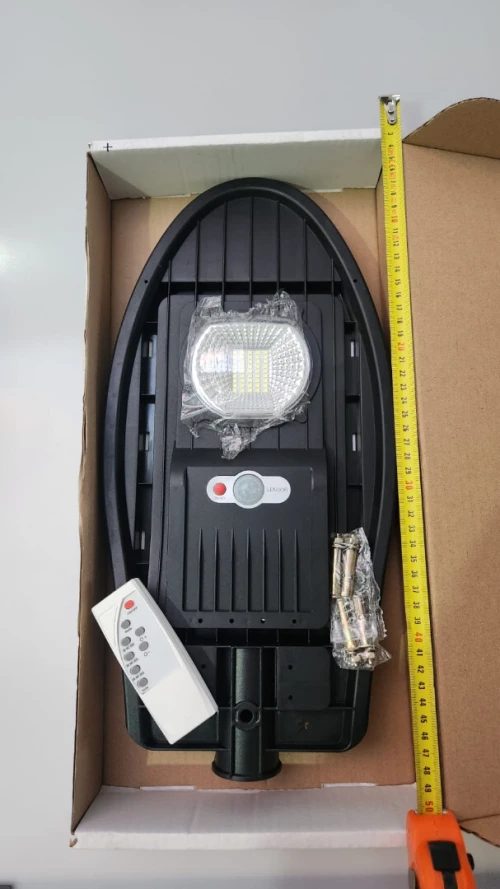 Projecteur Solaire 50W LED Haute Qualité - مصباح طاقة شمسية 50 واط (ضمان وجودة)