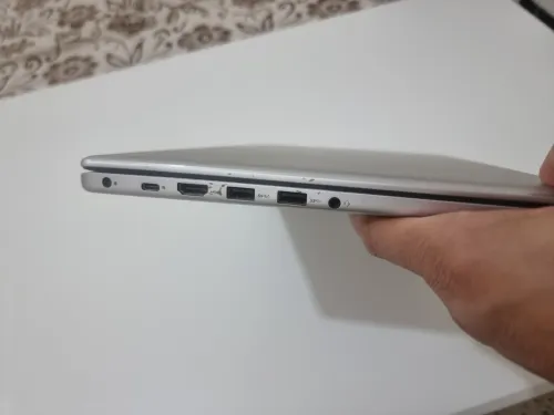 DELL INSPIRON 15 7000 i5 8th Gen