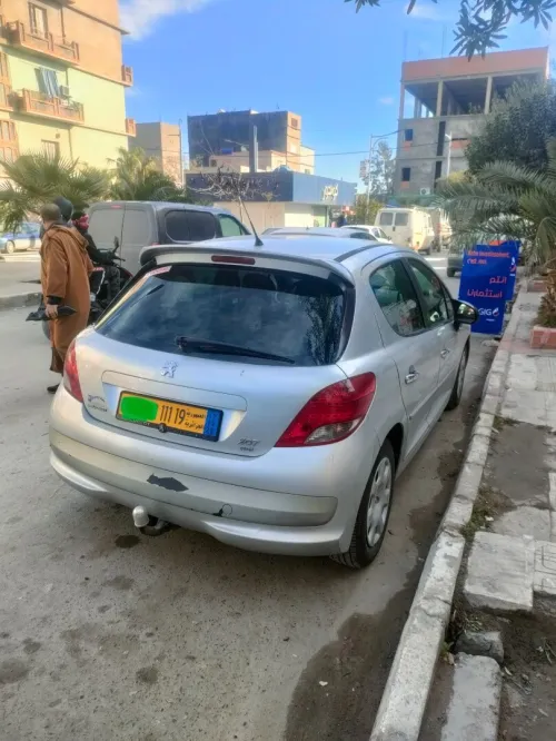 Peugeot 207 2011 