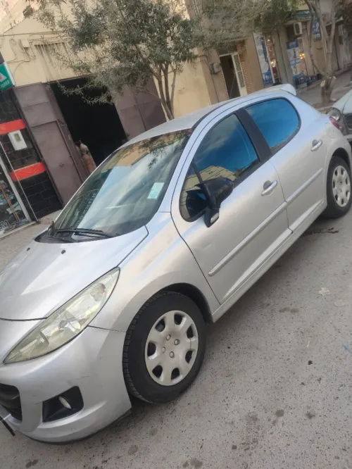 Peugeot 207 2011 