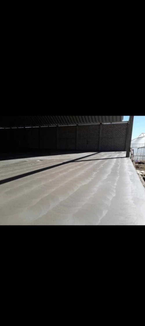 Lissage de Béton Dallage industriel Talochage Béton Par Helecoptere