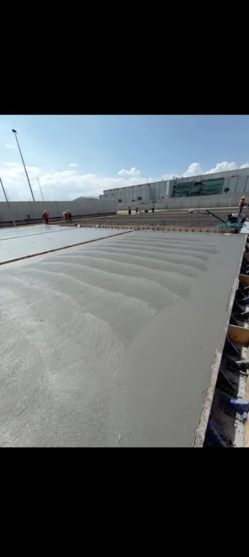 Travaux de Dallage industriel Béton lisse