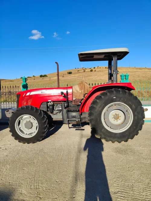 Massey Ferguson Xtra 440 2018